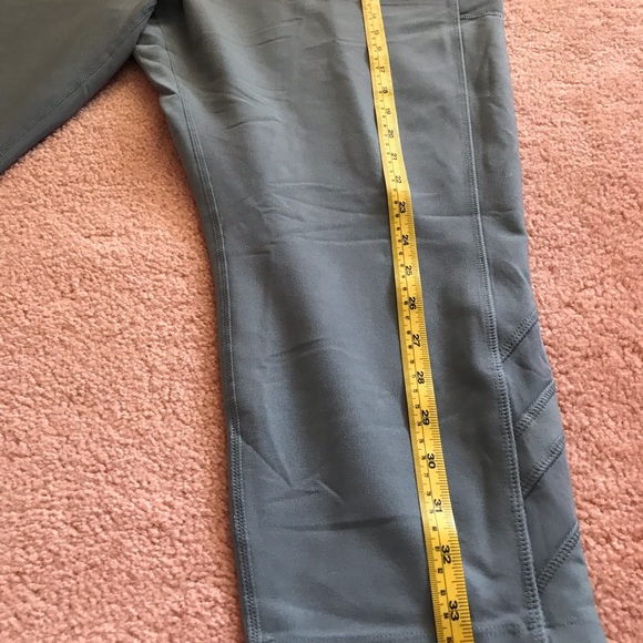 MONDETTA high waisted women’s active Capri(no offer unless you bundle please ) - Picture 5 of 17